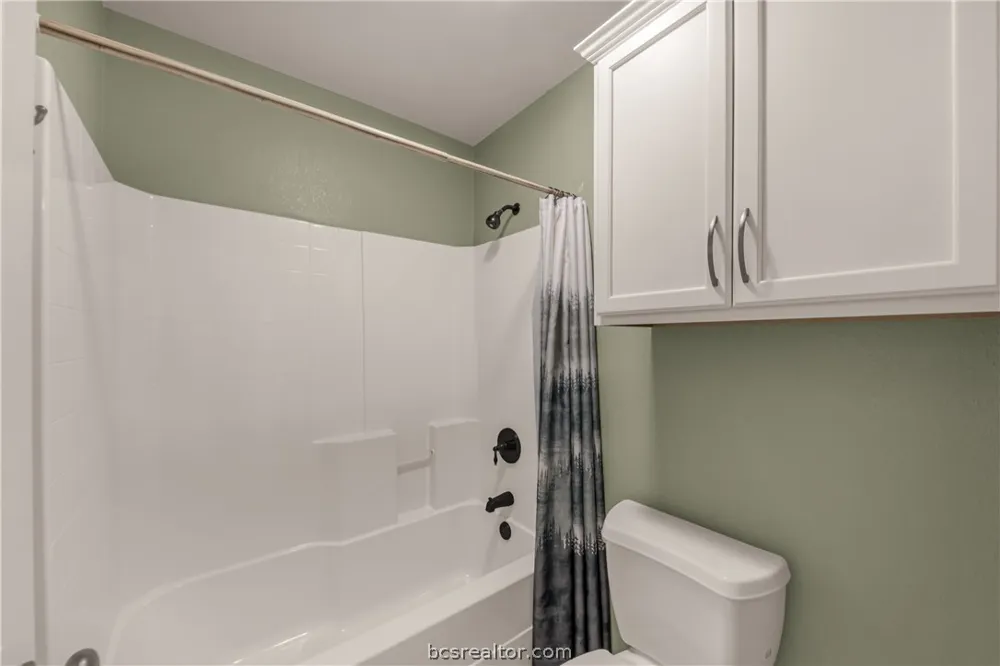 15418 Meadow Pass College Station, TX 77845