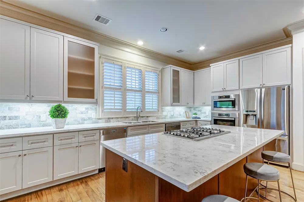 1955 Sheridan Street Houston, TX 77030