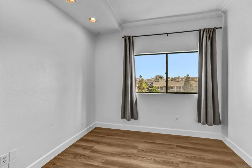 4050 La Jolla Village Drive La Jolla, CA 92037