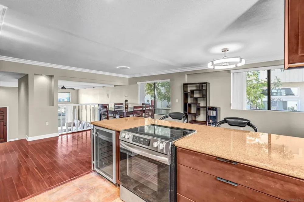 4050 La Jolla Village Drive La Jolla, CA 92037