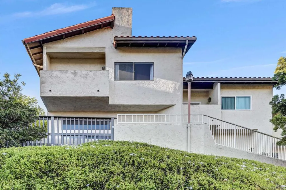 4050 La Jolla Village Drive La Jolla, CA 92037