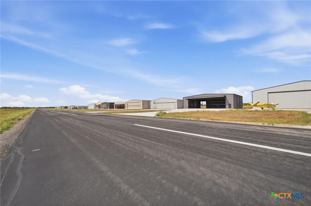 293 Beechcraft Lane Seguin, TX 78155