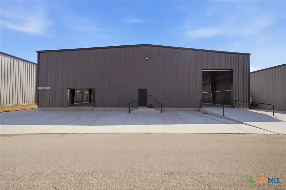 293 Beechcraft Lane Seguin, TX 78155