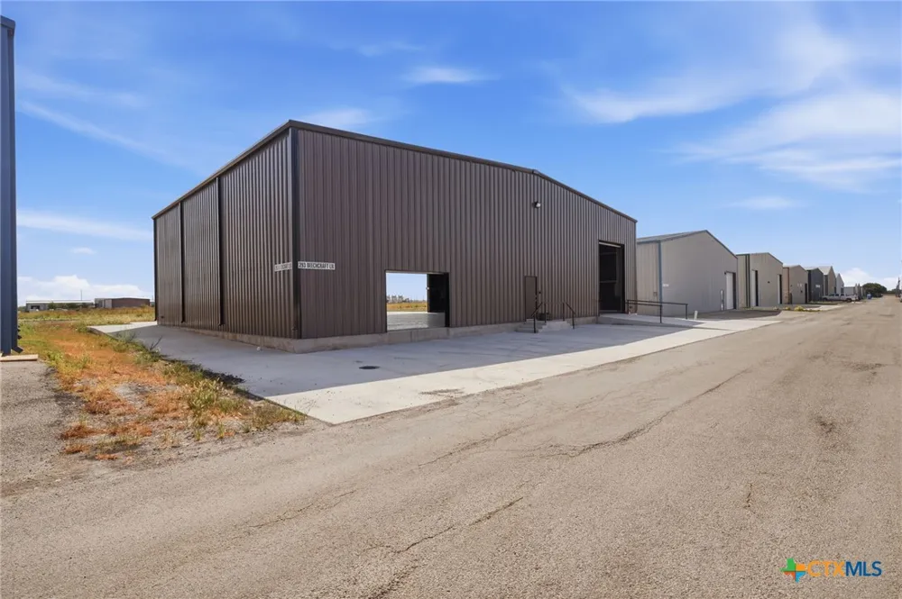 293 Beechcraft Lane Seguin, TX 78155