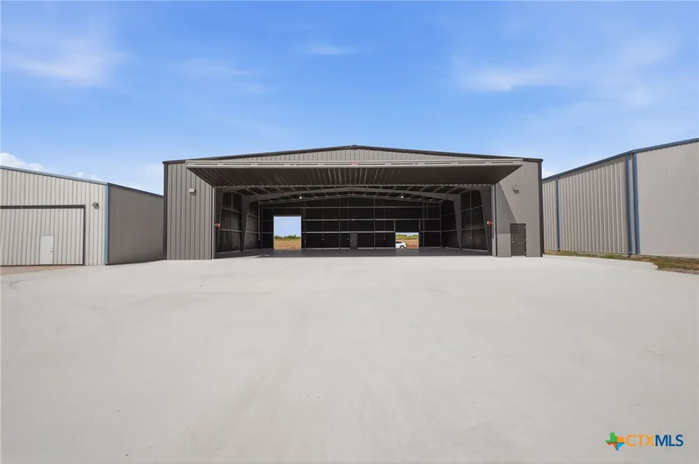 293 Beechcraft Lane Seguin, TX 78155