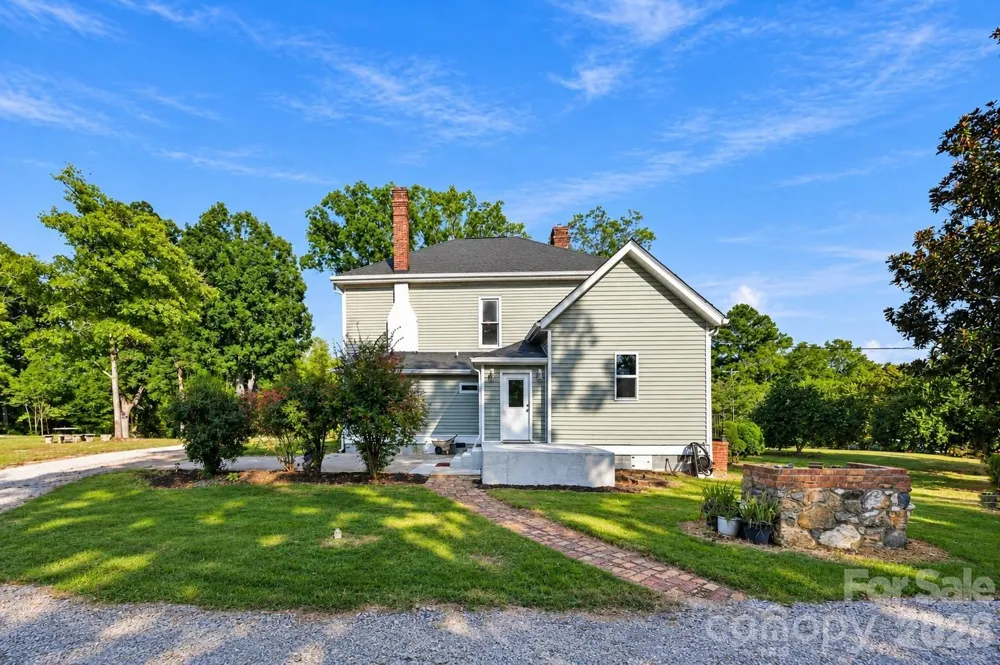 3628 Rainey Avenue Sharon, SC 29742