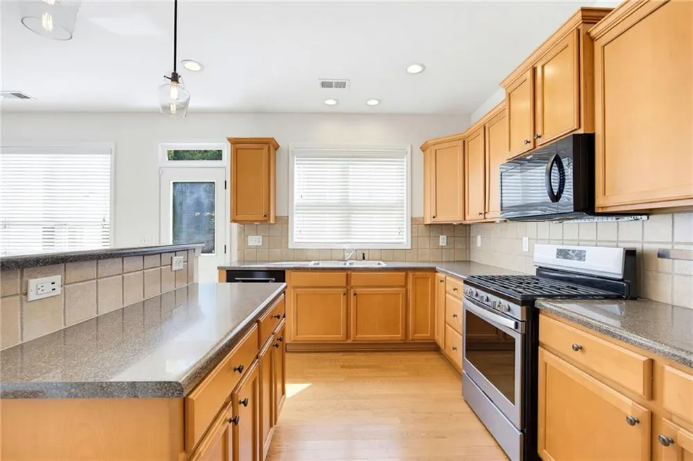 157 Bradshaw Park Drive Woodstock, GA 30188
