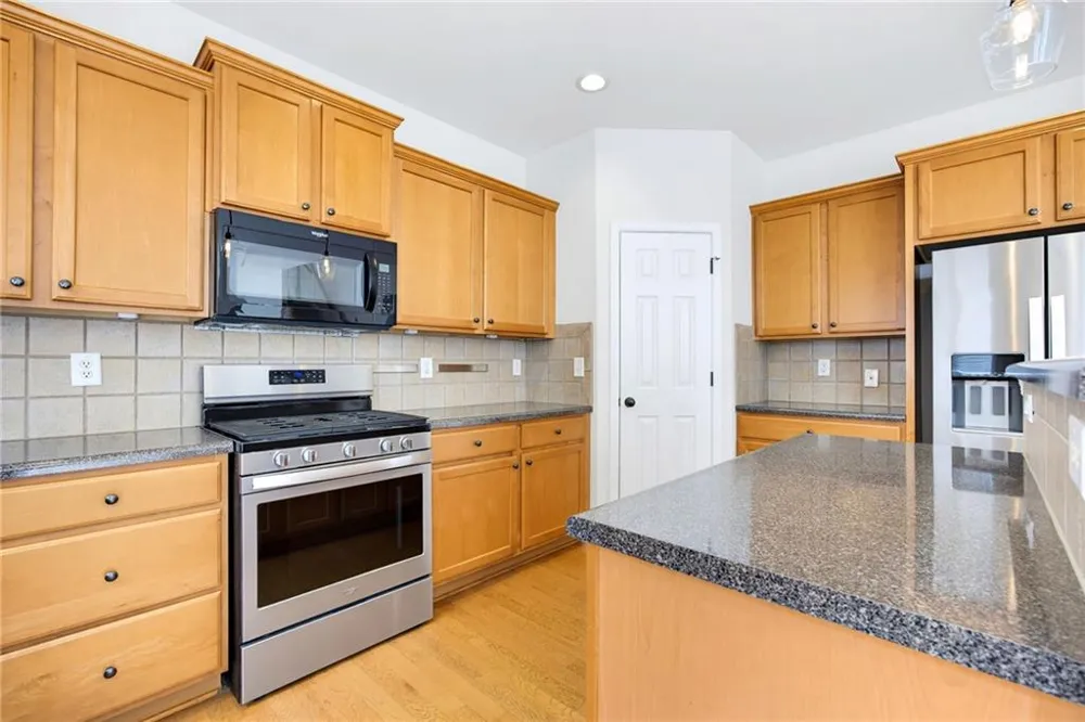 157 Bradshaw Park Drive Woodstock, GA 30188