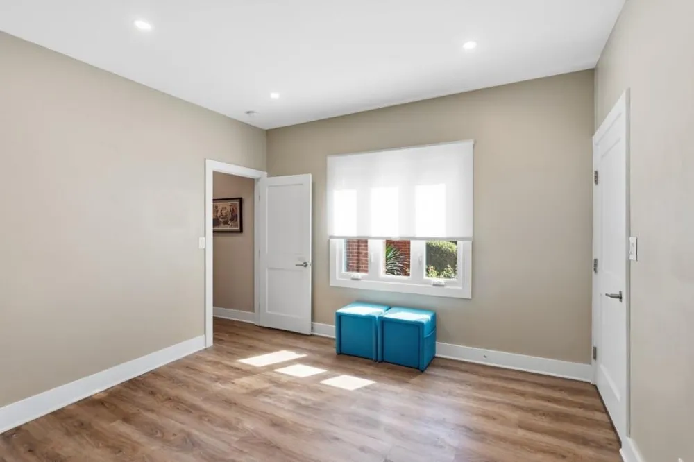 3998 Columns Drive Marietta, GA 30067