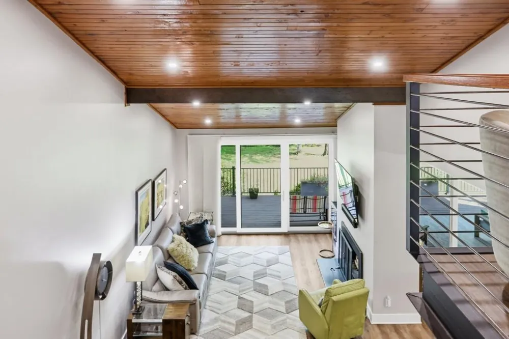 3998 Columns Drive Marietta, GA 30067