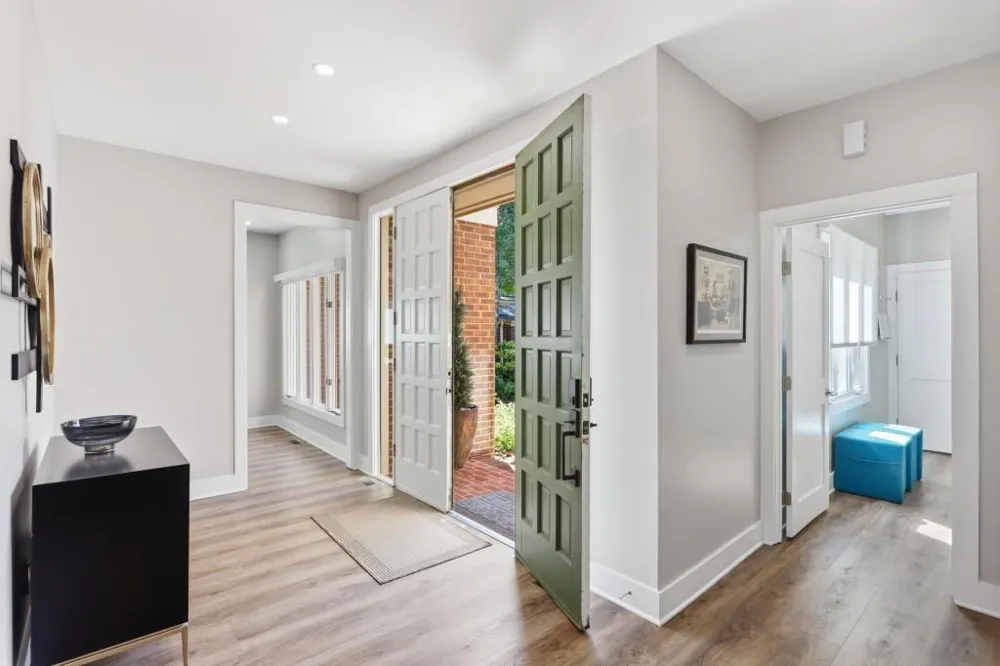 3998 Columns Drive Marietta, GA 30067