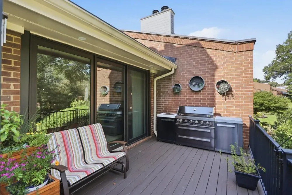 3998 Columns Drive Marietta, GA 30067