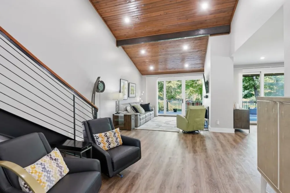 3998 Columns Drive Marietta, GA 30067
