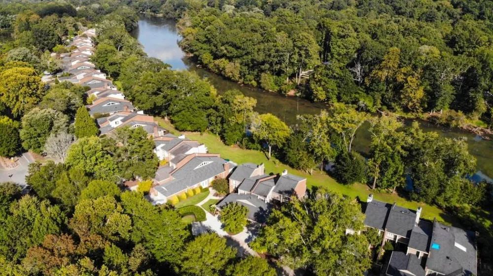 3998 Columns Drive Marietta, GA 30067