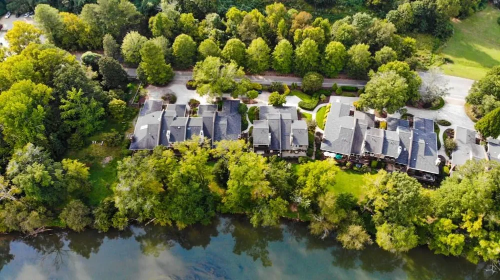 3998 Columns Drive Marietta, GA 30067
