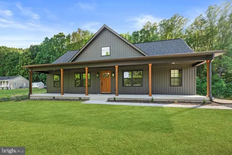 201 SECLUSION SHORES DRIVE