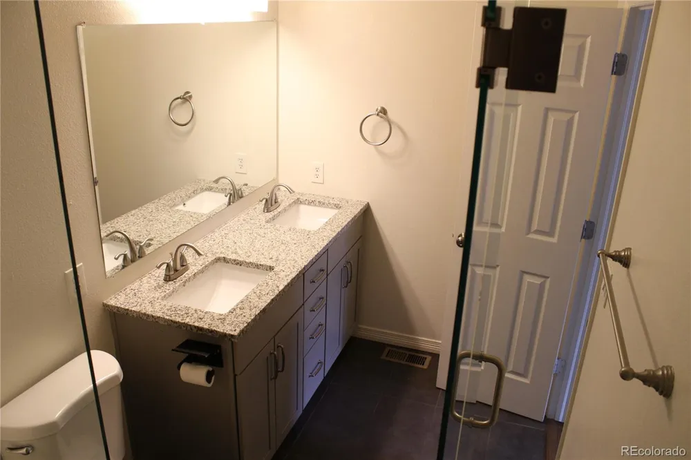 21539 E Crestridge Place Centennial, CO 80015