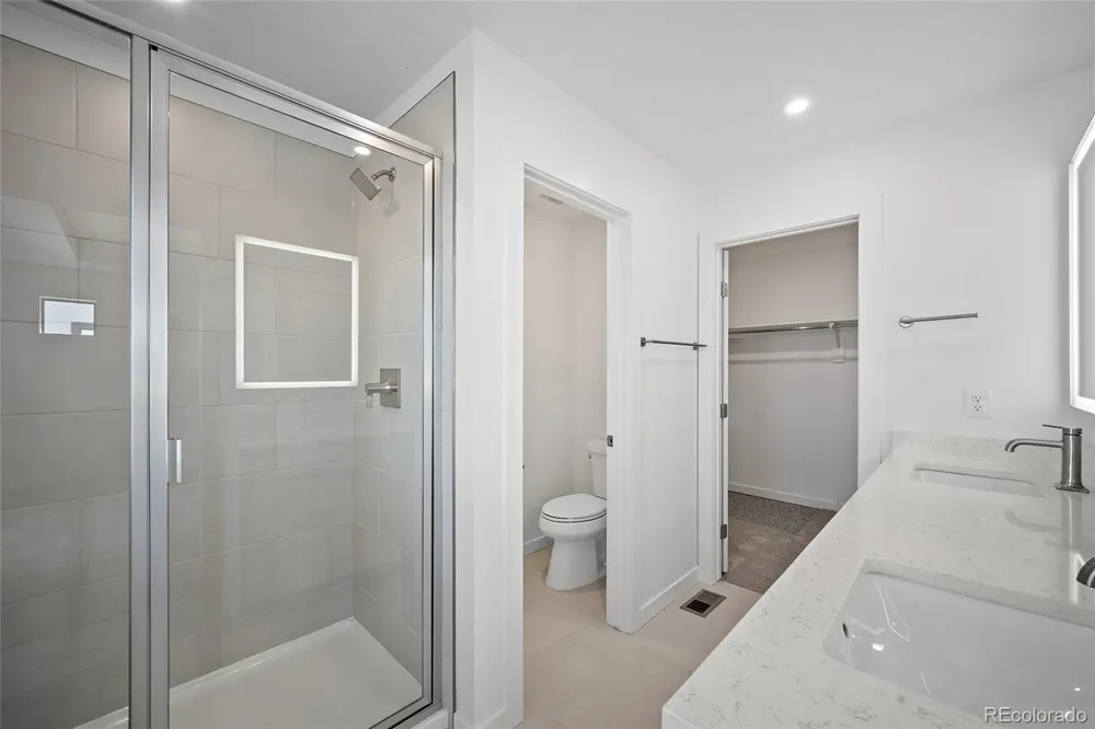 2078 S Holly Street #4 Denver, CO 80222