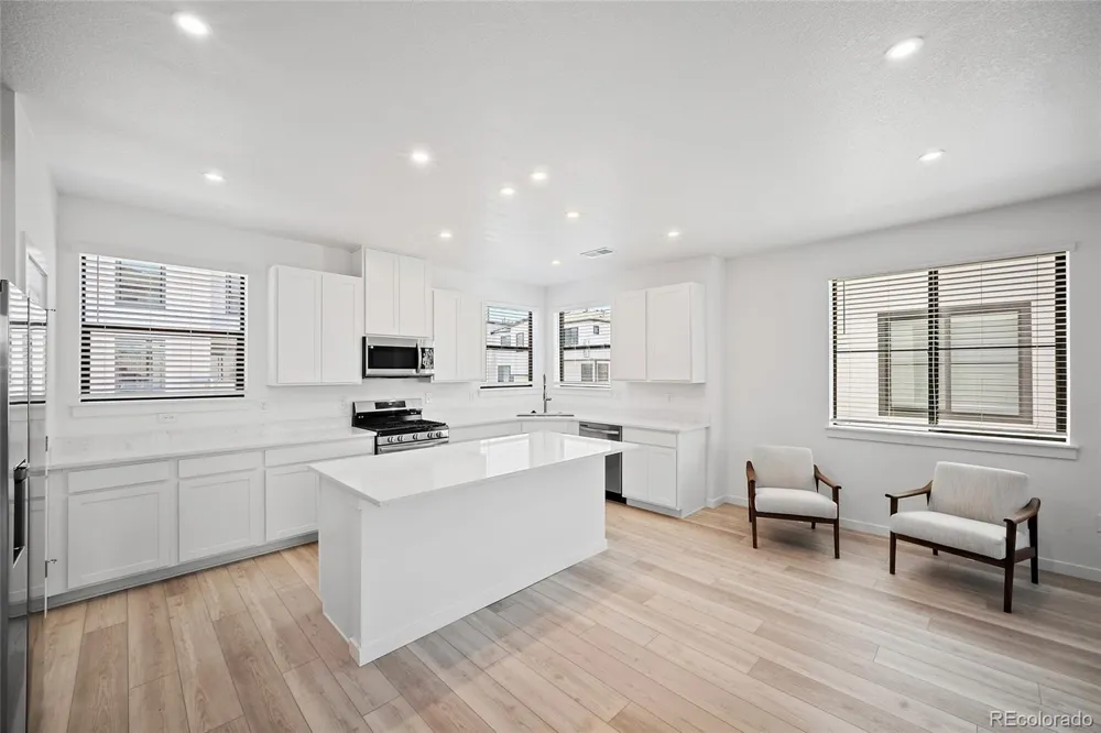 2078 S Holly Street #4 Denver, CO 80222