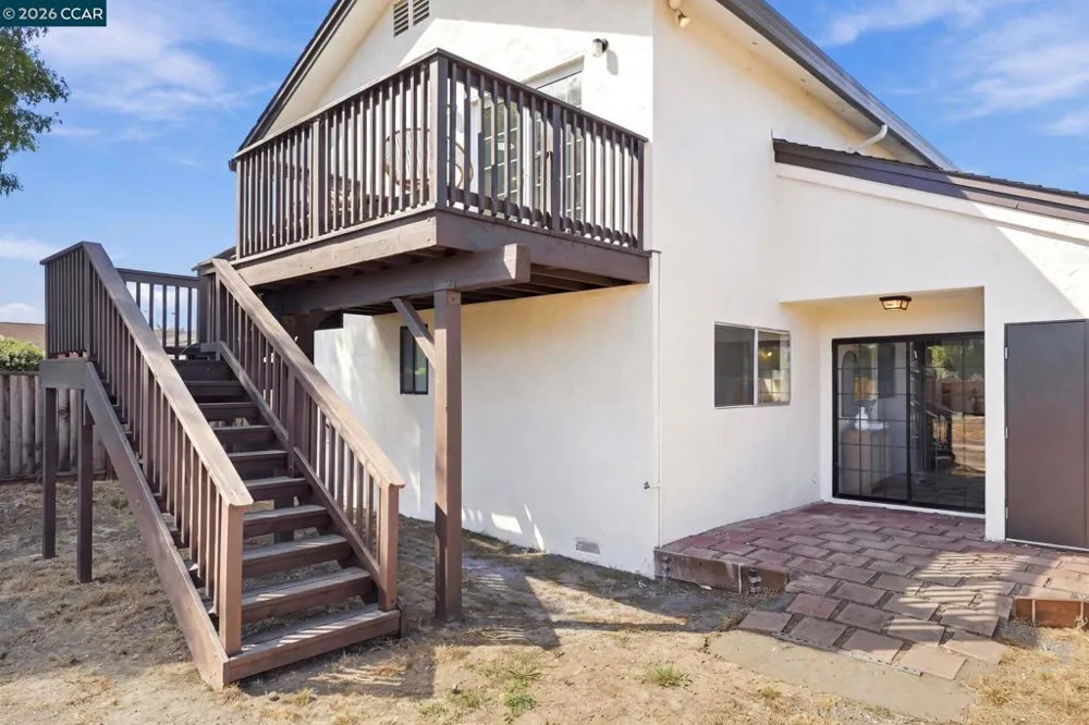 15326 Farnsworth St San Leandro, CA 94579