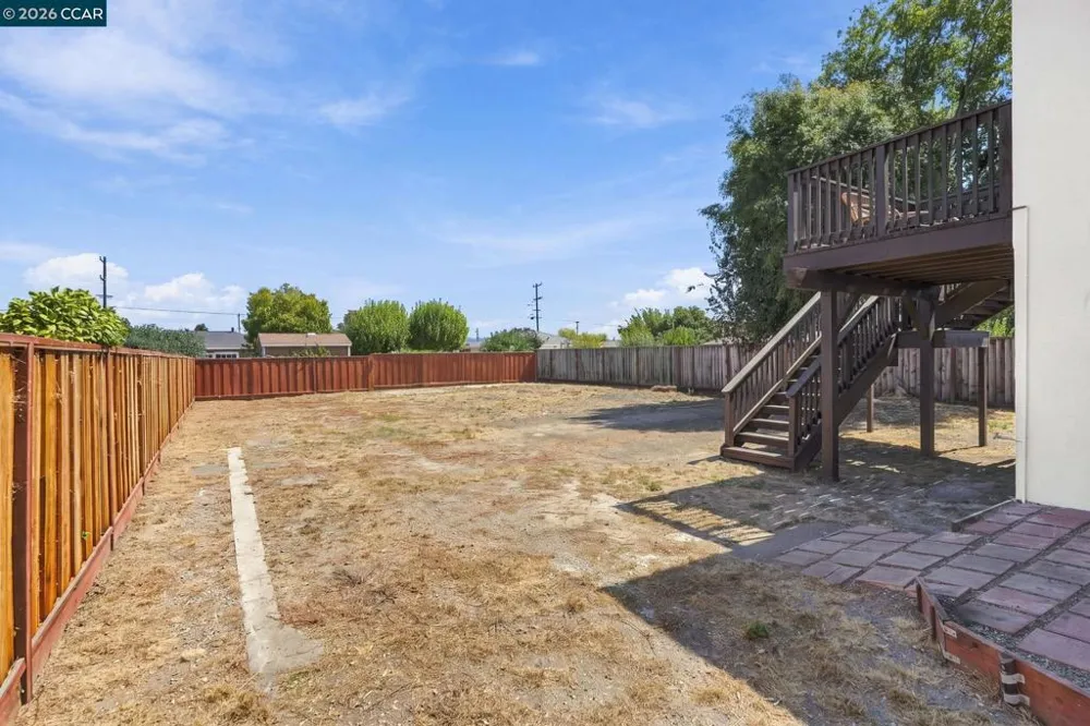 15326 Farnsworth St San Leandro, CA 94579