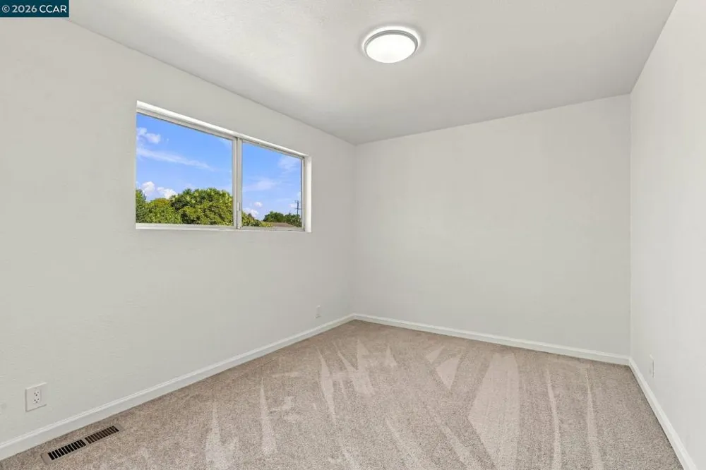 15326 Farnsworth St San Leandro, CA 94579