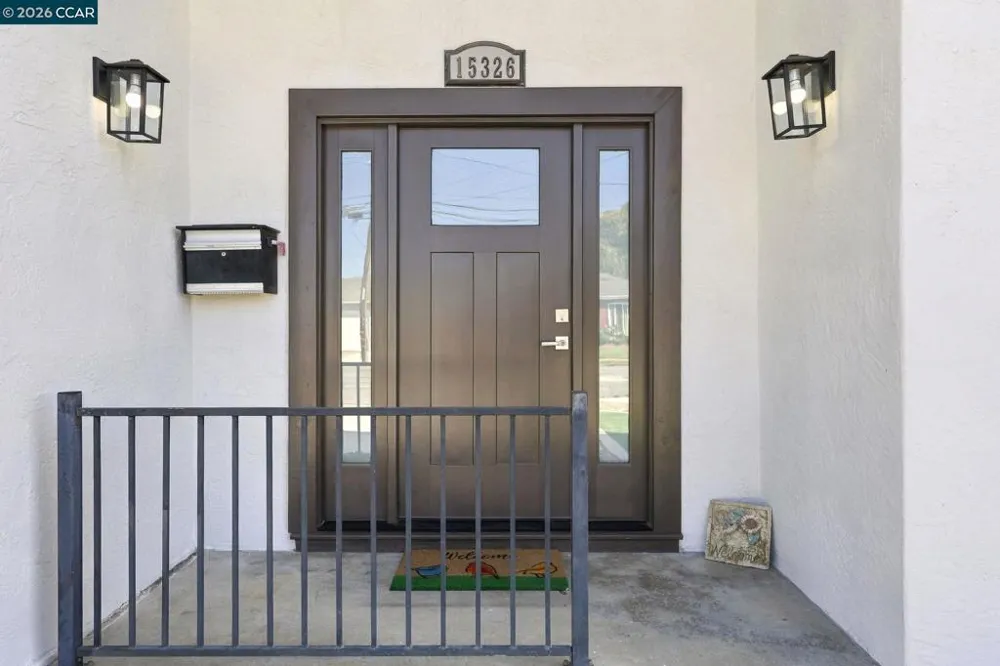 15326 Farnsworth St San Leandro, CA 94579