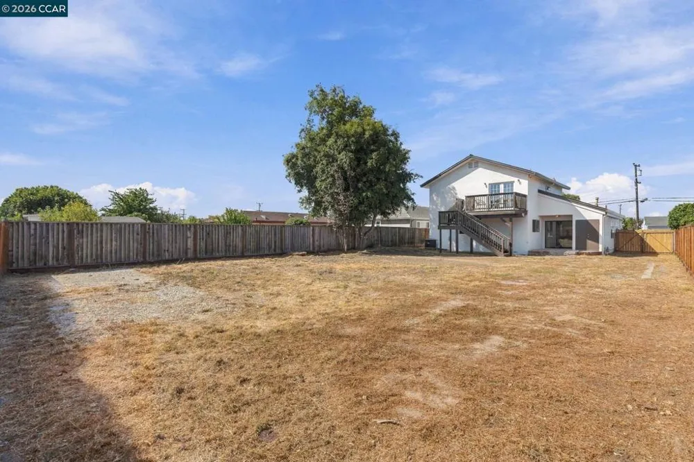 15326 Farnsworth St San Leandro, CA 94579