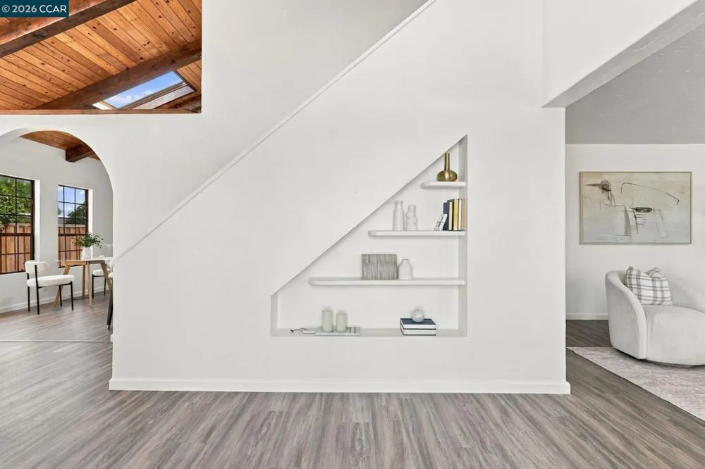 15326 Farnsworth St San Leandro, CA 94579
