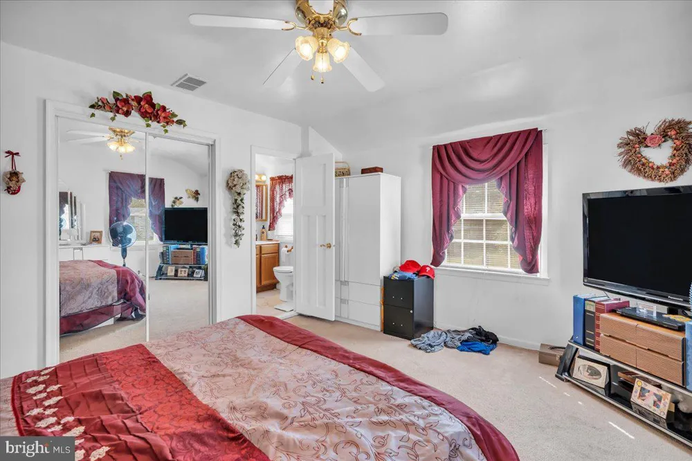 318 S CUMMINGS AVENUE Glassboro, NJ 08028