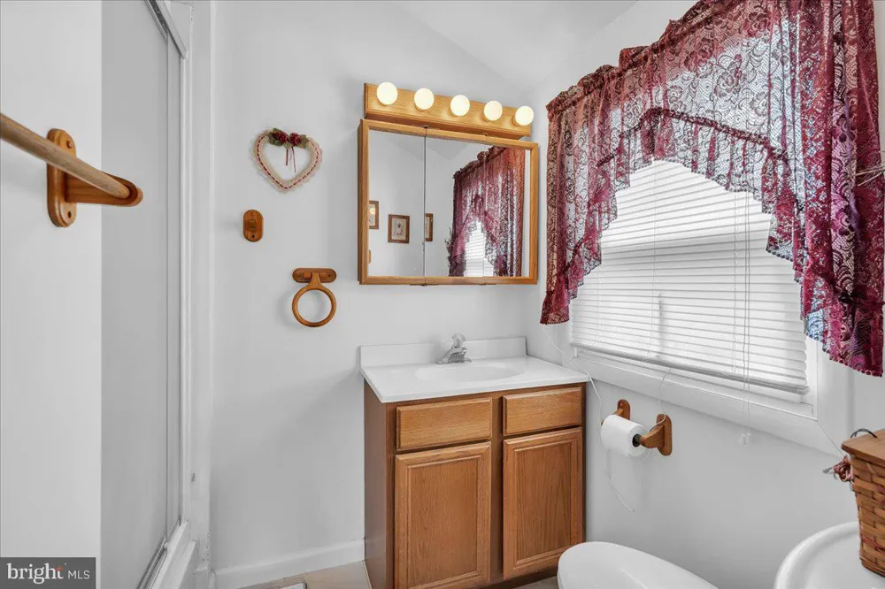 318 S CUMMINGS AVENUE Glassboro, NJ 08028