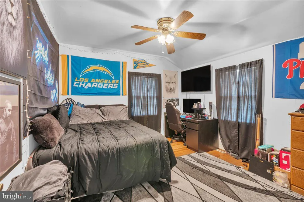 318 S CUMMINGS AVENUE Glassboro, NJ 08028
