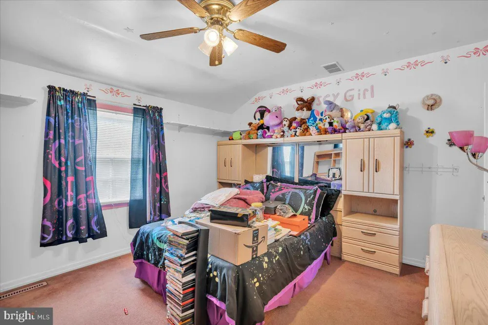 318 S CUMMINGS AVENUE Glassboro, NJ 08028