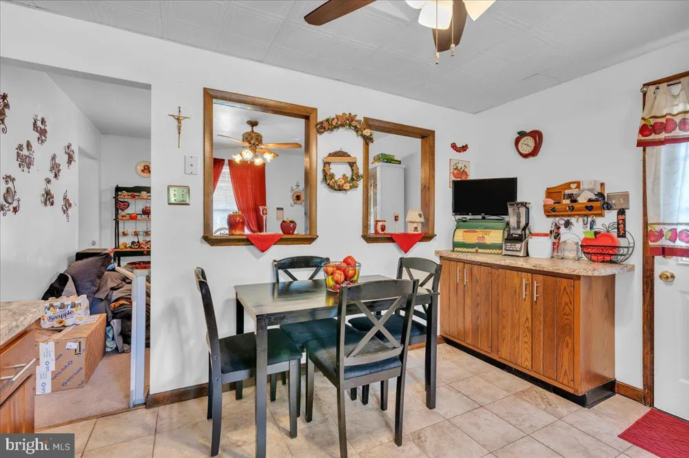 318 S CUMMINGS AVENUE Glassboro, NJ 08028