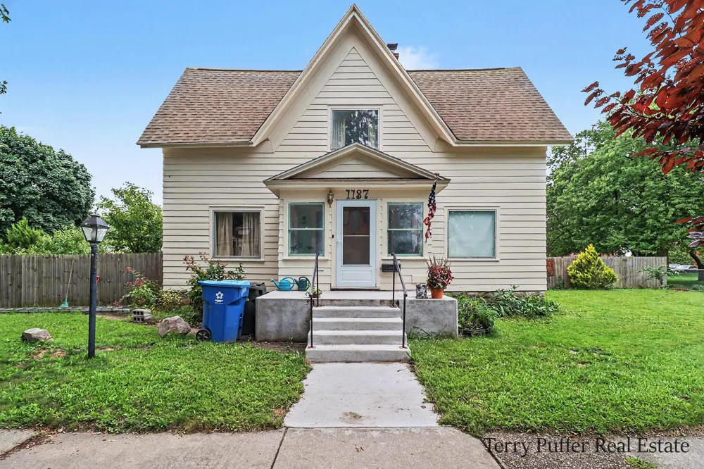 1187 Washington Avenue Muskegon, MI 49441