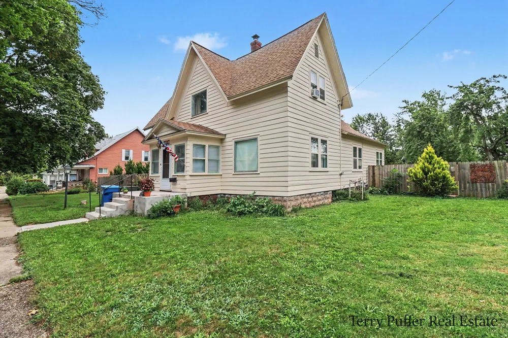 1187 Washington Avenue Muskegon, MI 49441