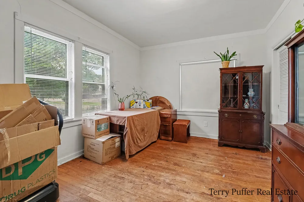 1187 Washington Avenue Muskegon, MI 49441