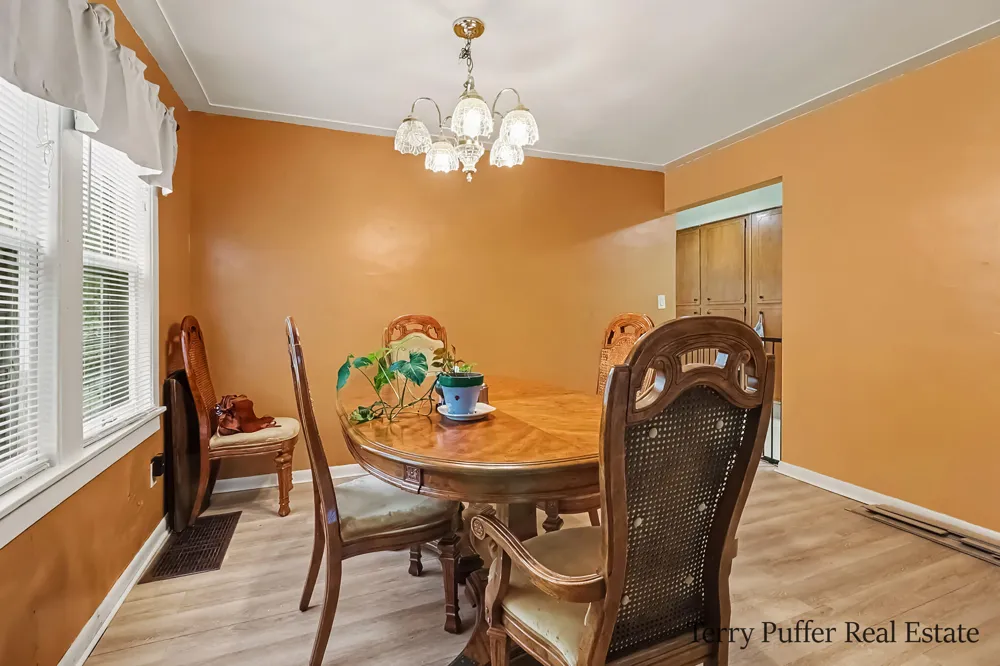 1187 Washington Avenue Muskegon, MI 49441