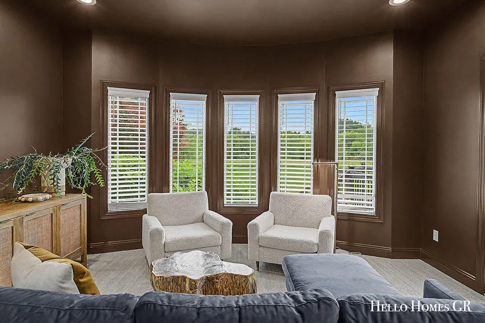 5327 Canyon River Drive NE Ada, MI 49301