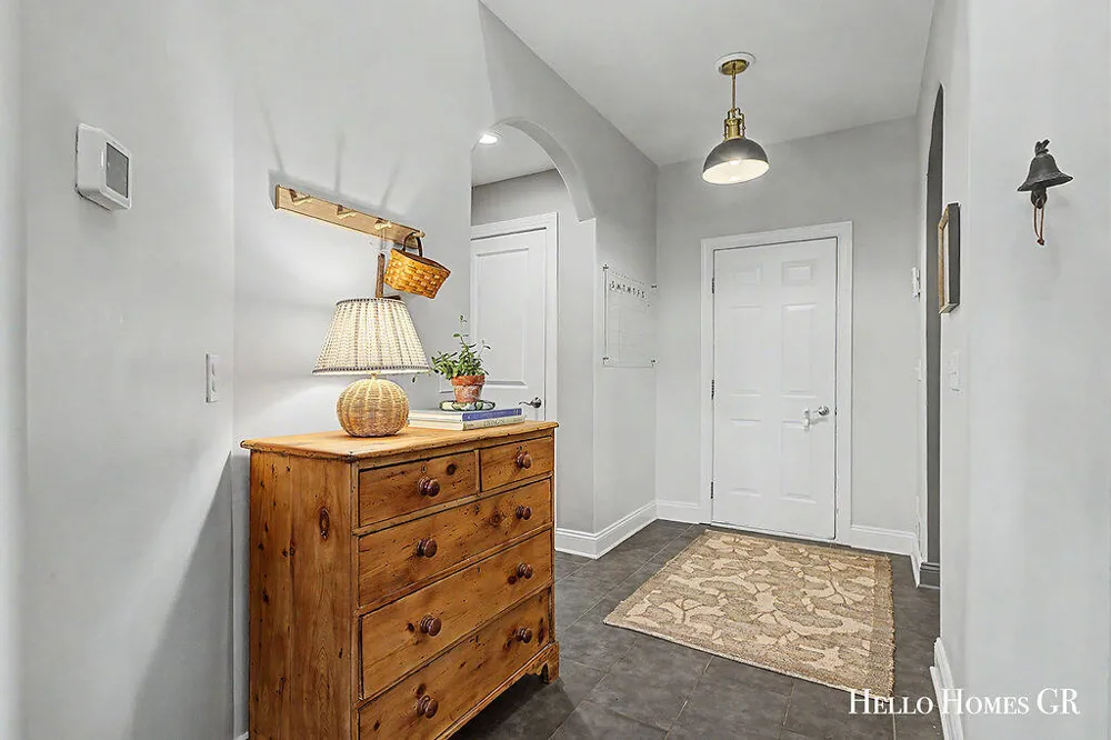 5327 Canyon River Drive NE Ada, MI 49301