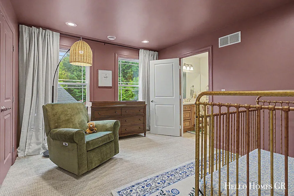 5327 Canyon River Drive NE Ada, MI 49301
