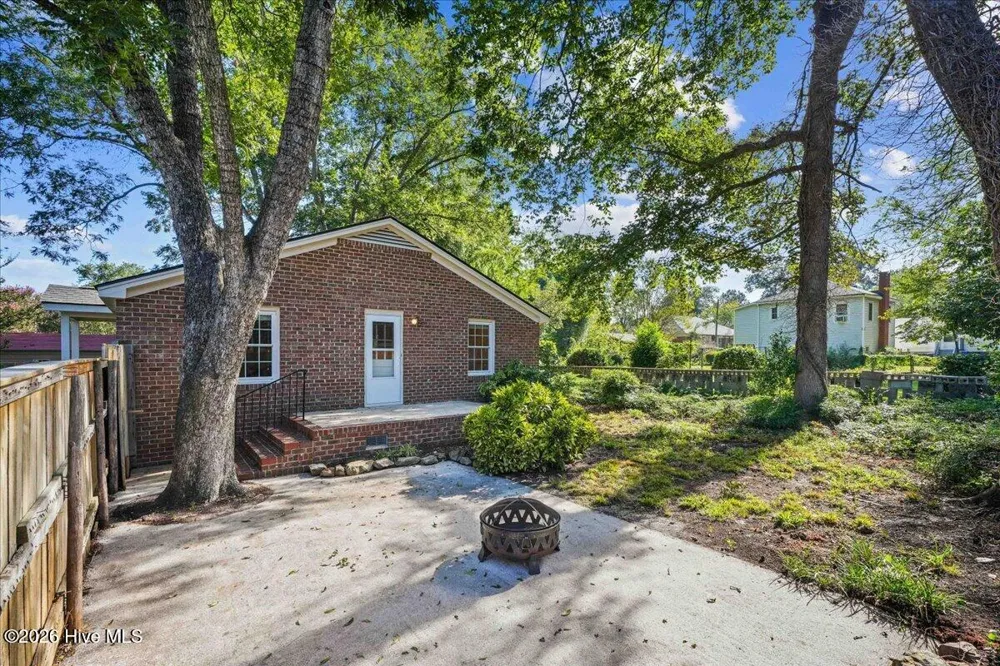 411 S 3rd Street Smithfield, NC 27577