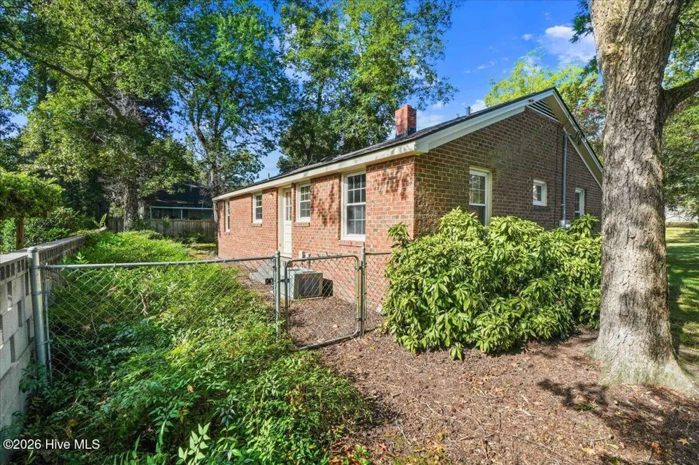 411 S 3rd Street Smithfield, NC 27577