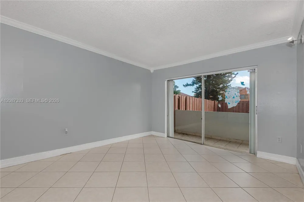 1725 W 60th St #F126 Hialeah, FL 33012