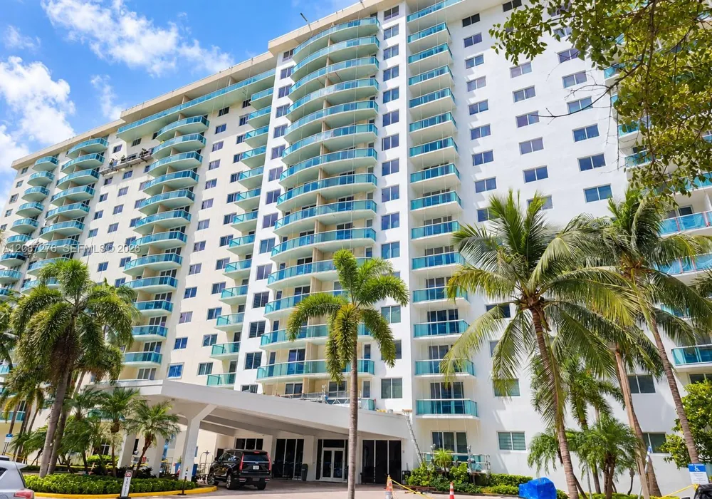 19390 Collins Ave #119 Sunny Isles Beach, FL 33160