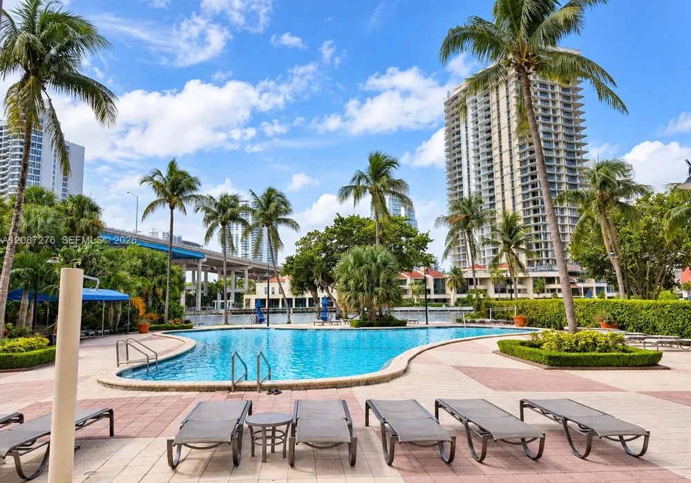 19390 Collins Ave #119 Sunny Isles Beach, FL 33160