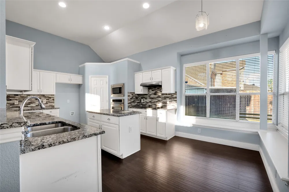2106 Hillside Drive Rowlett, TX 75088