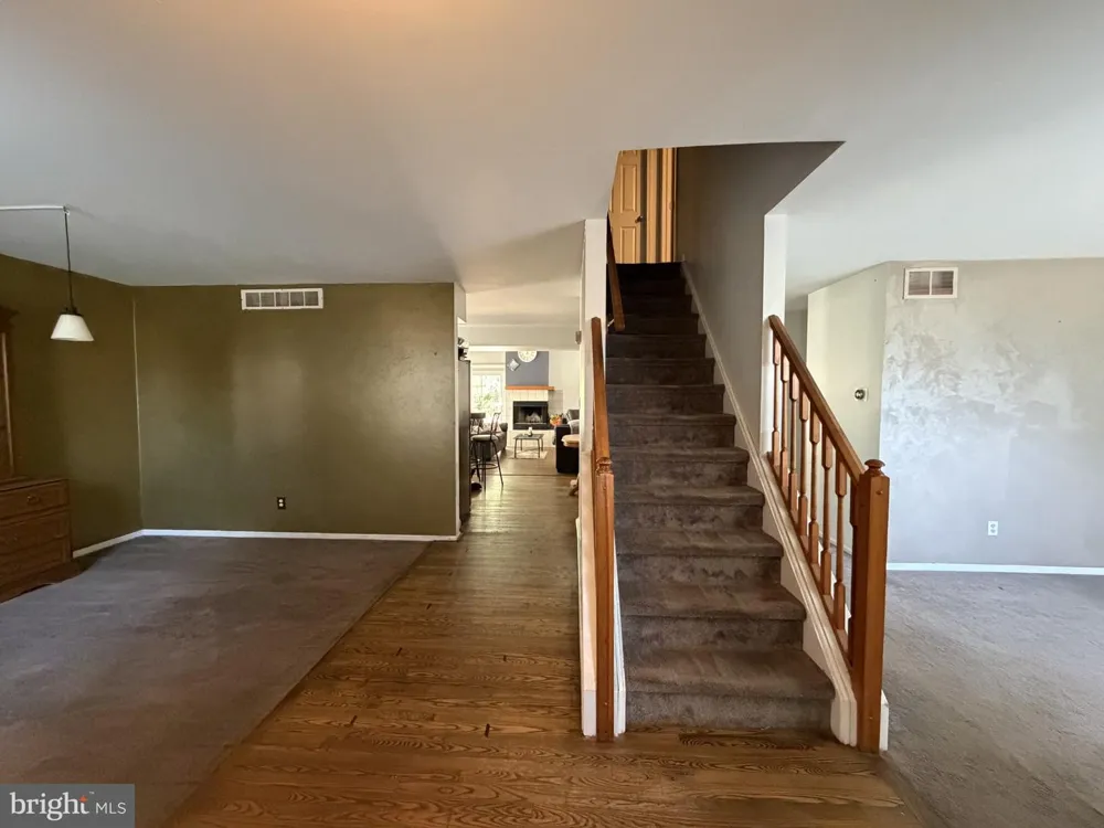 43 WILSON DRIVE Sicklerville, NJ 08081