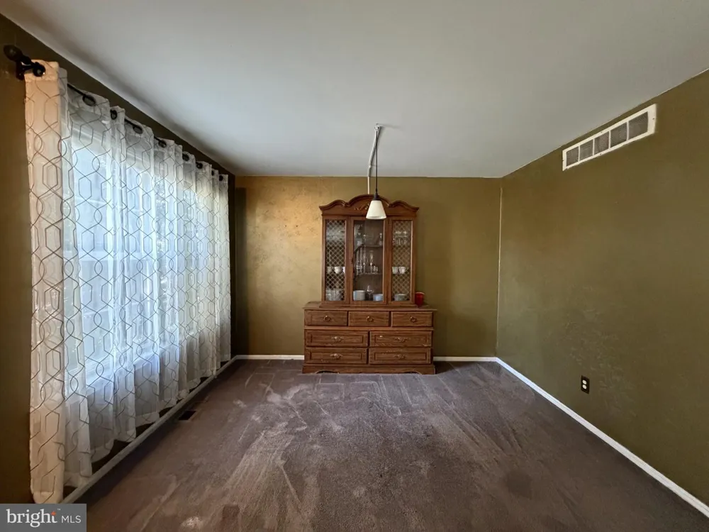 43 WILSON DRIVE Sicklerville, NJ 08081