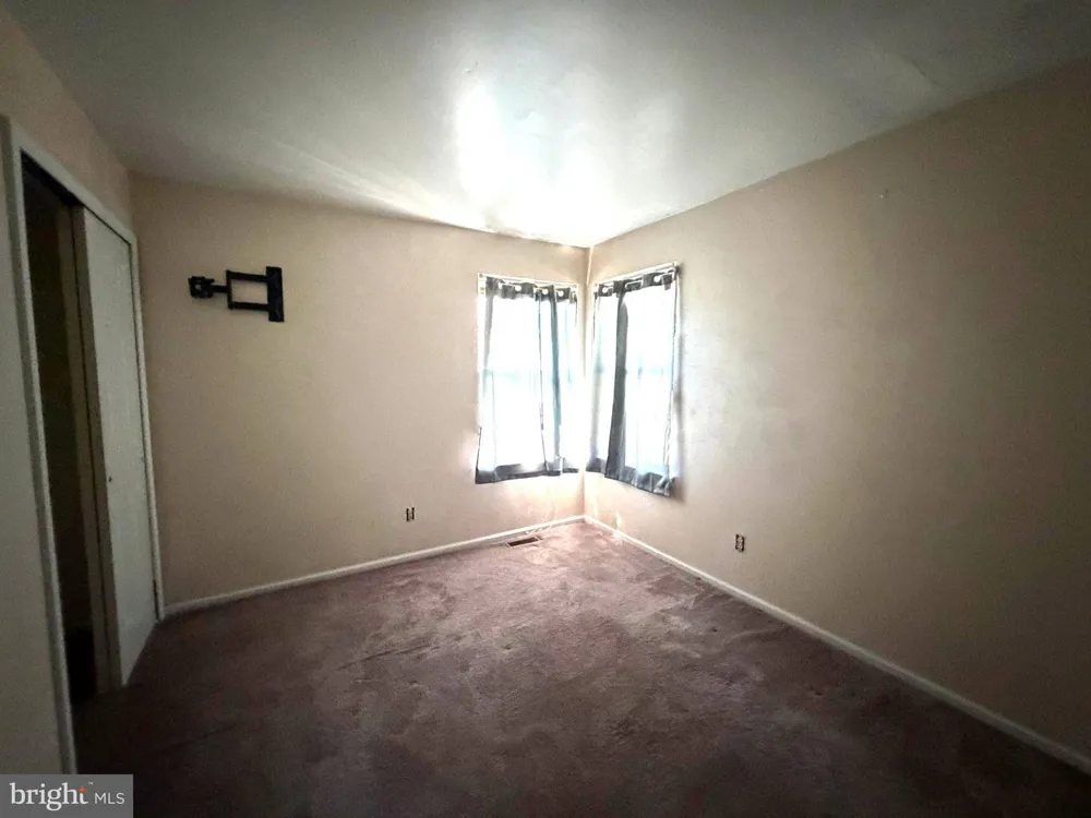 43 WILSON DRIVE Sicklerville, NJ 08081